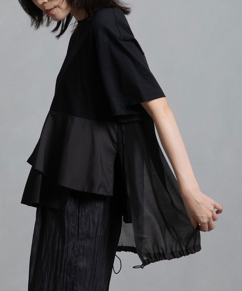 【MARECHAL TERRE】　フリルデザインTシャツ　トップス MARECHAL TERRE tシャツ フリルジョイントトップス レディース