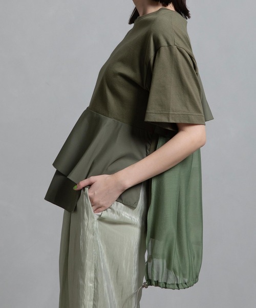 【MARECHAL TERRE】　フリルデザインTシャツ　トップス MARECHAL TERRE（マルシャルテル）の「フリルデザイントップス