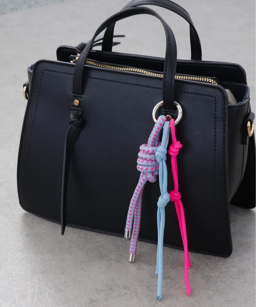 Three Four Time（スリーフォータイム） キーホルダー ダブルパラ