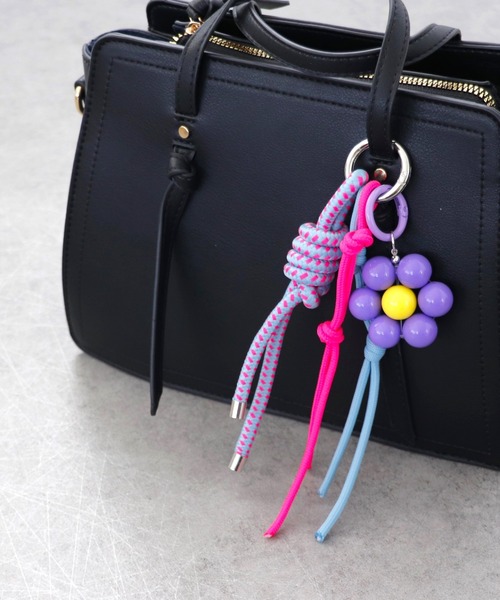 Three Four Time（スリーフォータイム） キーホルダー ダブルパラ