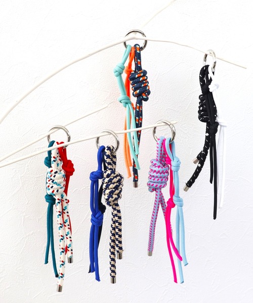 Three Four Time（スリーフォータイム） キーホルダー ダブルパラ