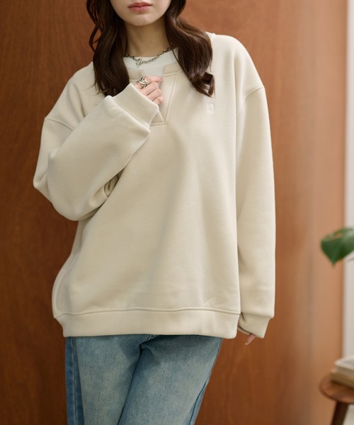 UJOH（ウジョー）の「UJOH⁄ウジョー別注 別注 Key Neck TOP/キーネック 