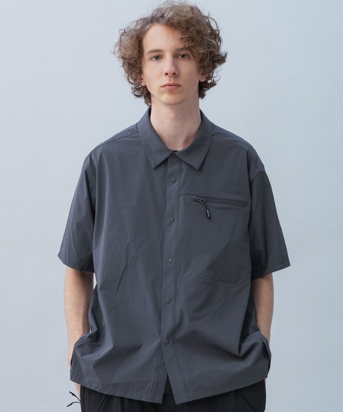デサントAIRFLOW H/S SHIRTエアフローハーフスリーブシャツsサイズ phenix（プラスフェニックス） シャツ AIRFLOW SHORT SLEEVE SHIRT