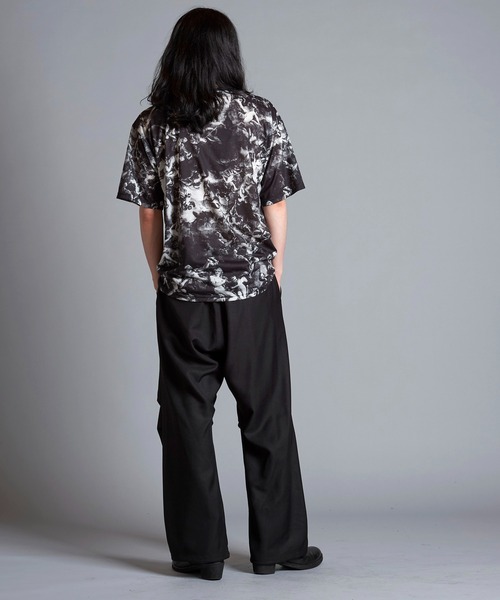 NO ID.（ノーアイディー） tシャツ 「NO ID.」Mural Print Big T-Shirt