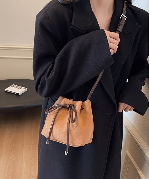 美品 サファリ掲載 20/80 2way レザー ショルダーバッグ 巾着 y2k FREE STYLISTS ショルダーバッグ バッグ Y2K リボン エコレザー