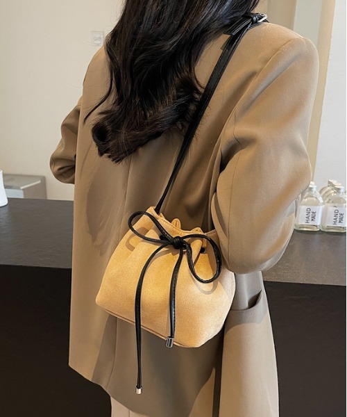 美品 サファリ掲載 20/80 2way レザー ショルダーバッグ 巾着 y2k FREE STYLISTS ショルダーバッグ バッグ Y2K リボン エコレザー