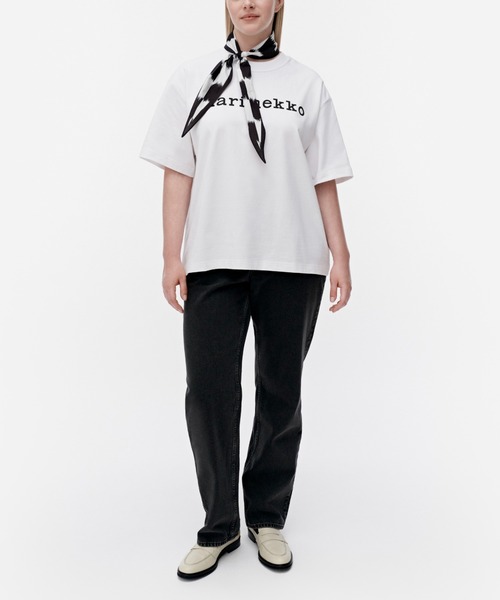 新品未使用marimekko ロゴ Tシャツ マリメッコ KIOSKI marimekko tシャツ 「kioski」 Vihne Piirto Unikko / t-shirt