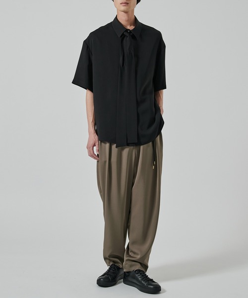 CULLNI（クルニ）の「STUDIOUS別注 LINE PANTS（スラックス