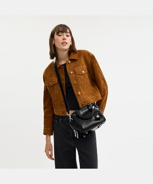 可愛いフォルム♪【Coach】艶出しレザー キューブローグバッグ20 COACH｜【公式】キューブ ローグ バッグ 20 | Rakuten Fashion