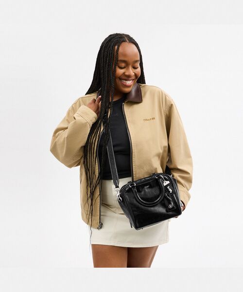 COACH ショルダーバッグ バッグ キューブ ローグ 20 レディース