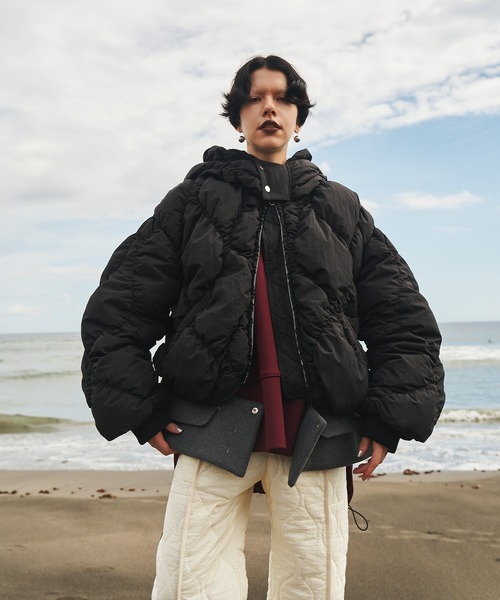 OMMO（オーエムエムオー） コート アウター SHIRRING LAYERED DOWN CT