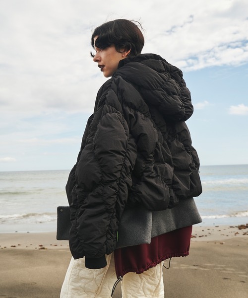 OMMO（オーエムエムオー） コート アウター SHIRRING LAYERED DOWN CT