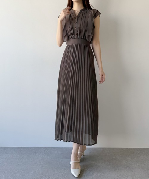 ワンピース ラッフルピンタックプリーツワンピースの画像