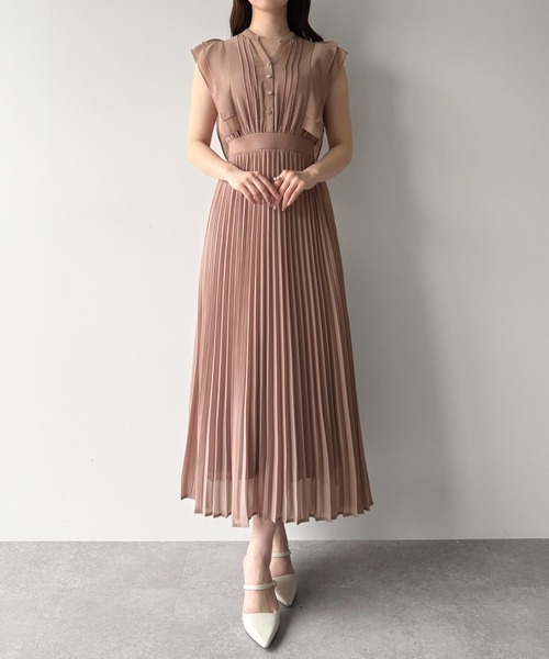 ワンピース ラッフルピンタックプリーツワンピースの画像