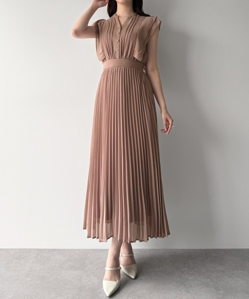 ワンピース ラッフルピンタックプリーツワンピースの画像