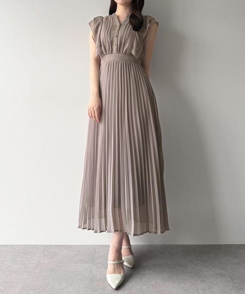 ワンピース ラッフルピンタックプリーツワンピースの画像