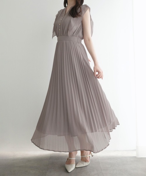 ワンピース ラッフルピンタックプリーツワンピースの画像