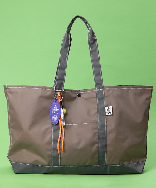 Drifter（ドリフター） キーホルダー 1977 BAG CHARMS／1977バッグ 