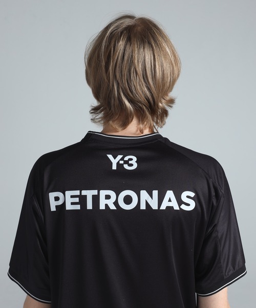 Y-3 tシャツ MERCEDES - AMG PETRONAS FORMULA 1 TEAM MECHANICS SHORT