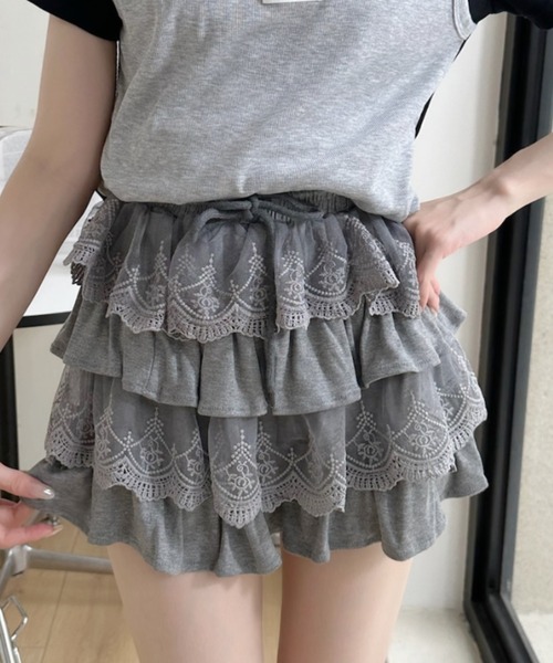 Ada. スカート ボリューム 二段 フリル レイヤード風 ミニ スカパン