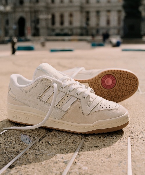 adidas（アディダス） スニーカー フォーラム 84 ロー ADV 「Forum 84