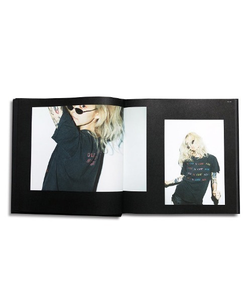 LABORATORY BERBERJINR 本 VINTAGE ROCK T BOOK ”Noirshirt : ZOZOTOWN 