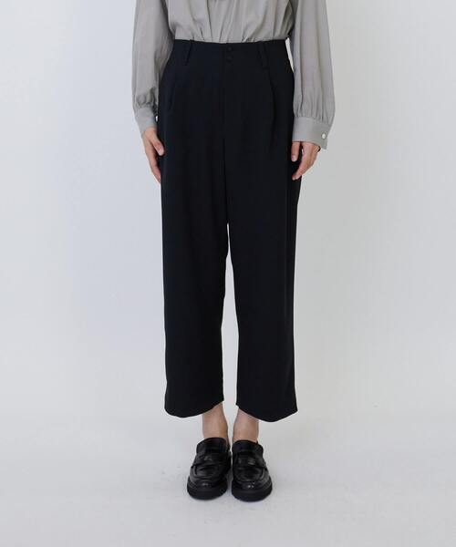 未使用 ロワズィール LOISIR ダブルクロスボトルシルエットパンツ LOISIR パンツ ダブルクロスアジャスター付きパンツ レディース