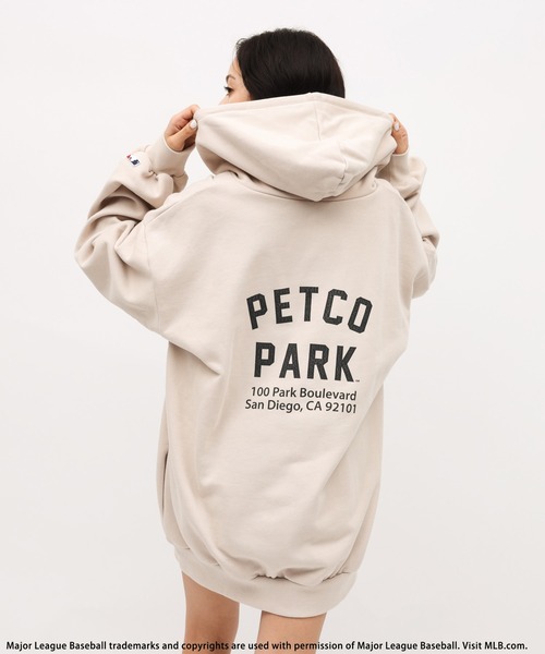 ワンピース 「MLB」クラックプリントパーカーワンピース