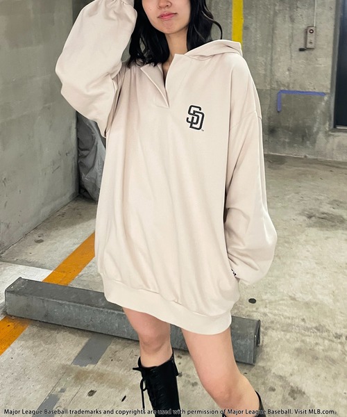 BACK TO THE FIELD ワンピース 「MLB」クラックプリントパーカー