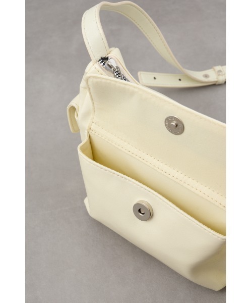 AZUL BY MOUSSY（アズールバイマウジー） ショルダーバッグ バッグ