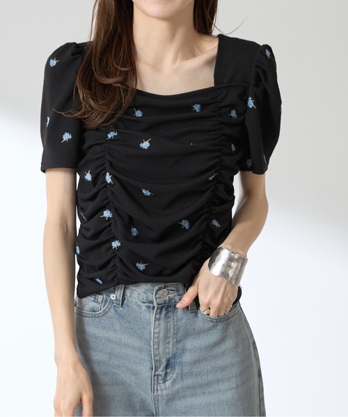 &. NOSTALGIA（ノスタルジア） tシャツ 「ZOZO限定」フラワー刺繍 