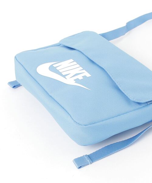 ナイキのウエストポーチです。水色 NIKE（ナイキ） ウエストポーチ Nike(ナイキ)/軽量 ウエストポーチ