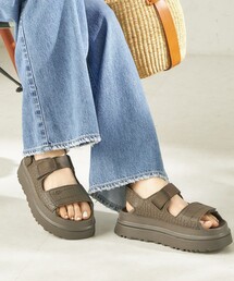 UGG Australia（アグオーストラリア） 厚底 ugg サンダル UGG