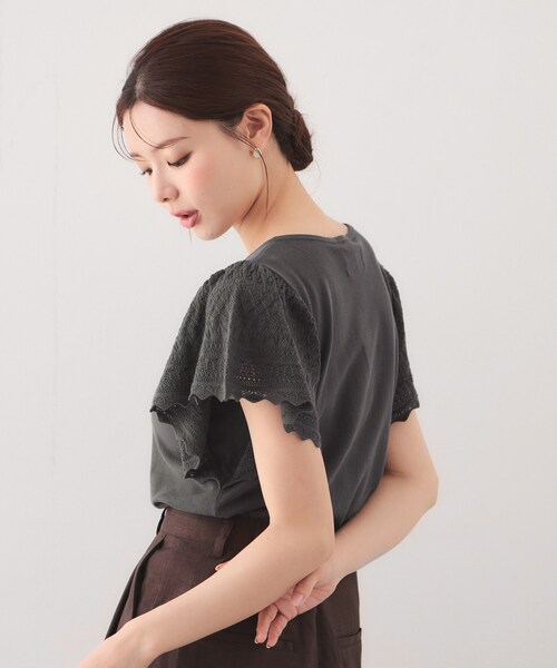 Vネック 長袖ニット 花柄刺繍 フレアスリーブ index（インデックス） ニット セーター 「UV」柄編みフレアスリーブ