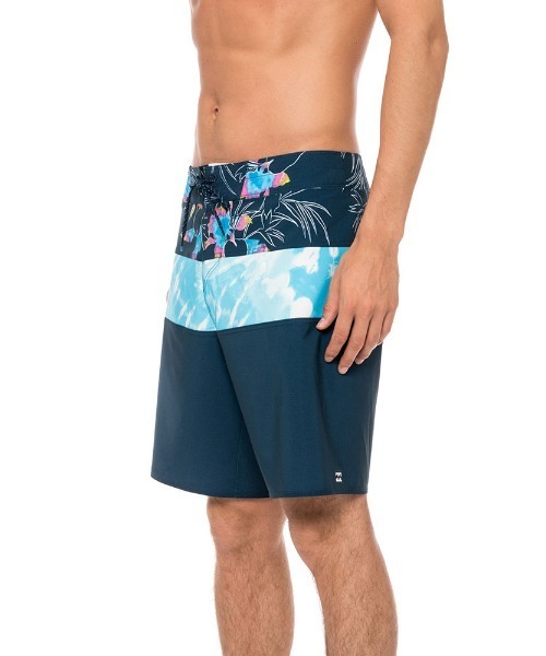 水着 サーフトランクス Zozotown Paypayモール店 通販 Paypayモール Billabong メンズ Tribong Pro ボードショーツ ビラボン 水着 爆買い即納 Breauxbridgeacc Com
