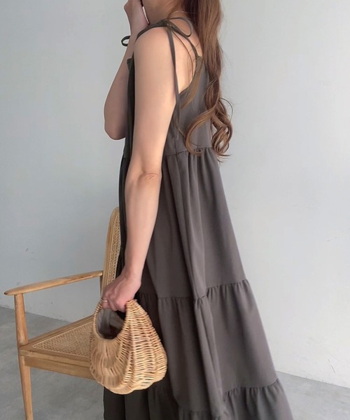 emmy ショルダーリボンティアードキャミワンピース ショルダーリボンティアードキャミワンピース – ANDOR ONLINE