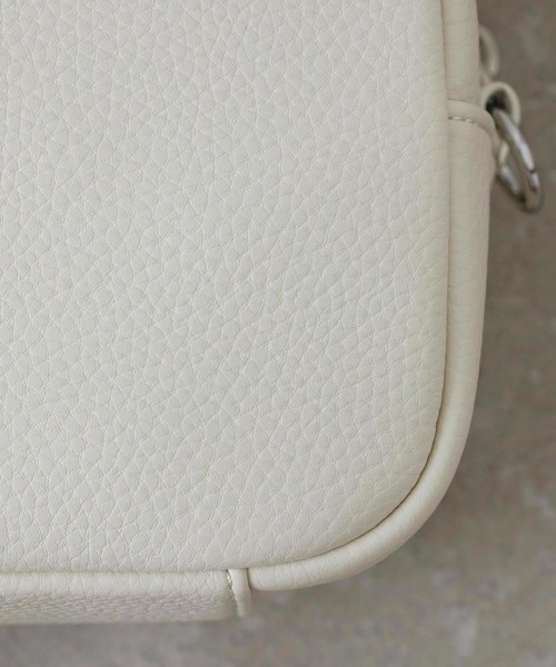 ★日本未発売★ TYLA S SHOULDER BAG チェーンショルダーバッグ レディース横長チェーンショルダーバッグ（キラキラシルバー