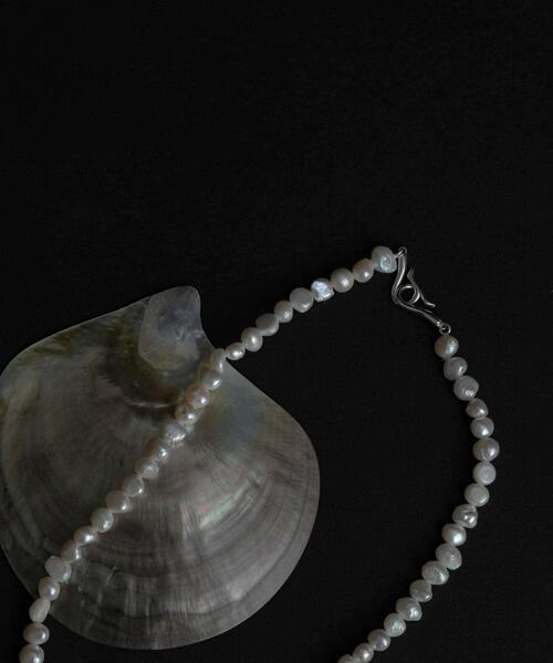 ネックレス SMELLY so’　pearl hook necklace レディースの画像