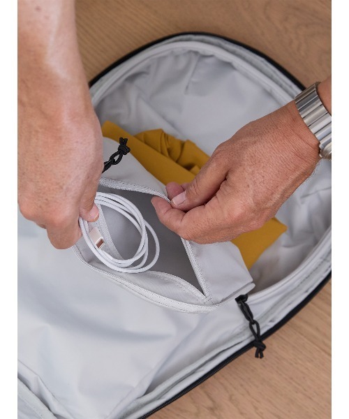 WEXLEY SHAG 中古 WEXLEY（ウェクスレイ） ビジネスバッグ SHAG / 17L Slim Pack 1680D