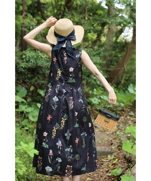 cawaii ワンピース ウエストカーブ切り替えの花図鑑ミディアム