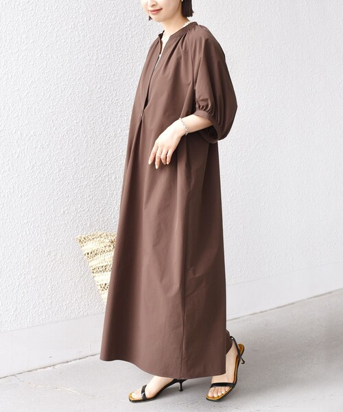 新品タグ付♥ソブレSOBRE ひざ丈ワンピース 接触冷感 / 撥水加工〉TEX BRID(R)タフタ ギャザー ワンピース