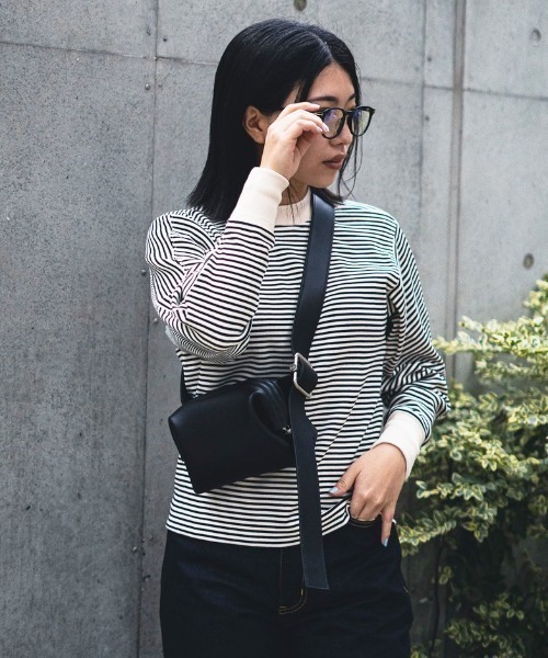 美品 osoi 黒色のショルダーバッグ ショルダーバッグ バッグ 「一部別注」「OSOI」FOLDER BROT レディース