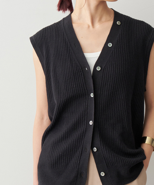 大人気完売！Spick and Span ★ニットベスト★ ブラック Spick＆Span（スピック アンド スパン） 「Spick & Span」 ニット