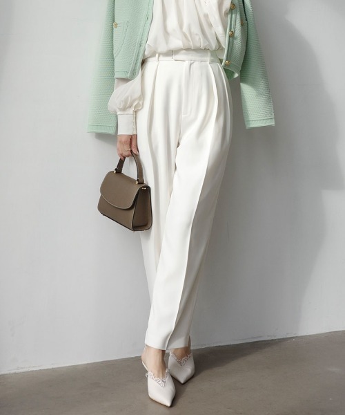 （新品）　anuans パンツ anuans（アニュアンス） パンツ ダブルサテンテーパードパンツ