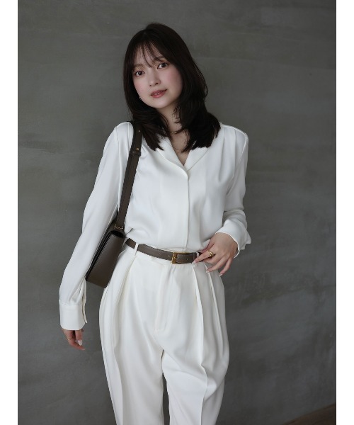 anuans（アニュアンス） パンツ ダブルサテンテーパードパンツ