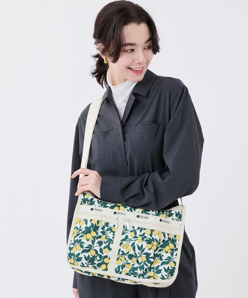 レスポートサック　ショルダーバッグ　多収納　軽量　和柄　日本　伝統 LeSportsac（レスポートサック） ショルダーバッグ バッグ DELUXE