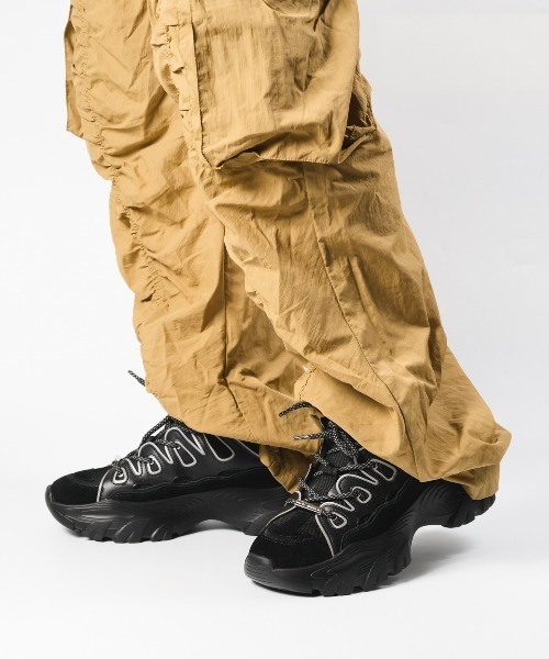 ろん　STEVE MADDEN ボリュームソールスニーカー　23.5 ろん STEVE MADDEN ボリュームソールスニーカー 23.5 STEVE