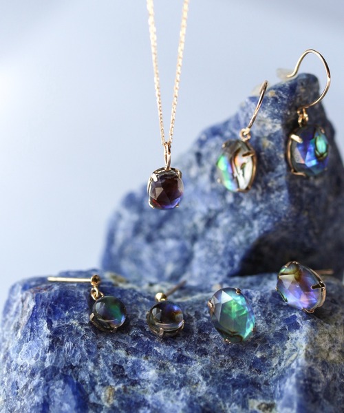 cui-cui（キュイキュイ） ピアス クリスタル / 黒蝶貝 ピアス | K10YG