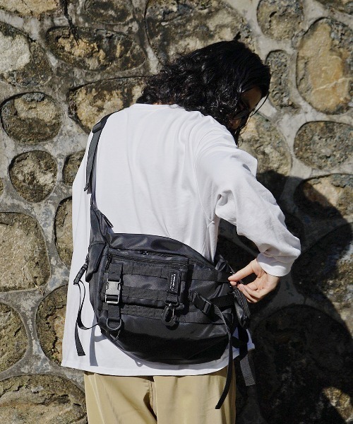 link lot ショルダーバッグ ミニポーチ付きメッセンジャーバッグ