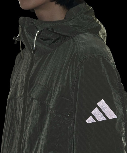 adidas ナイロンジャケット シティエスケープ ルーズフィット
